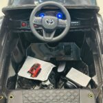 საბავშვო ელექტრო მანქანა Toyota YLT6688-2/ბავშვის ელექტრო მანქანა/საბავშვო ელექტრო მანქანები დისტანციური მართვის პულტით/ელექტრო მანქანა დიდი ბავშვებისთვის განათებითა და ხმოვანი ეფექტებით - Image 6