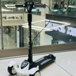 დაკეცვადი საბავშვო სკუტერი / საბავშვო სკუტერები  / სკუტერი LED განათებით და მუსიკის ჩასართავი ფუნქციით / საბავშვო სკუტერი დასაკეცი /  ბავშვთა სკუტერი / სამბორბლიანი სკუტერი  (სამაკატი, გორიალა, თვითგორია) - Image 4