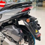 Q-Max ბენზინის სკუტერი 170cc / სპორტული მოტოციკლები ბენზინის სკუტერები / საწვავის სკუტერები / ბენზინზე მომუშავე სკუტერი / სპორტული ბენზინის სკუტერები Q-MAX 170CC - Image 8